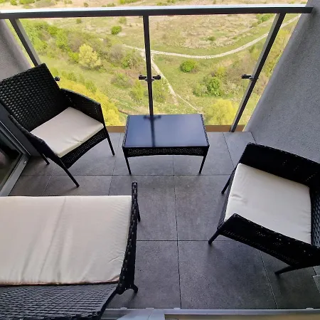 17th Floor With Sea View Apartment *