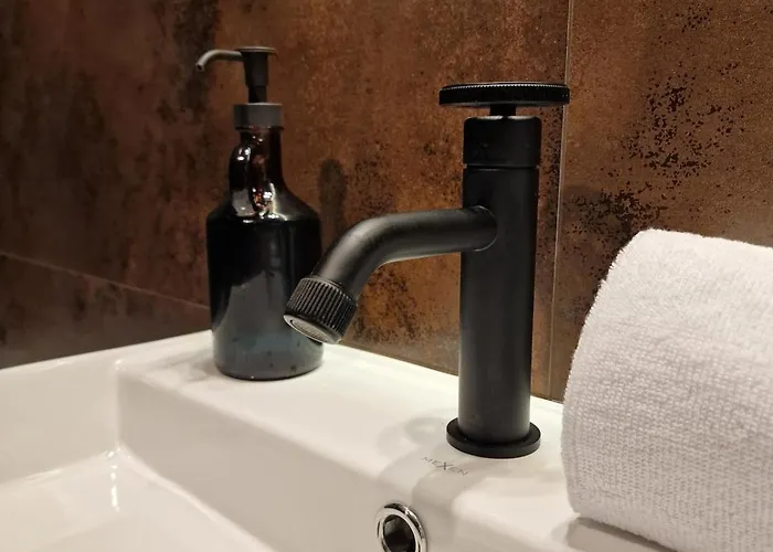 17th Floor With Sea View *