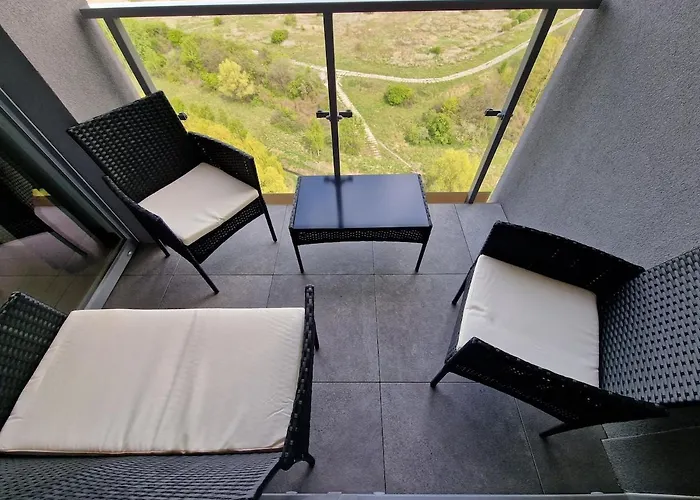 17th Floor With Sea View Apartment *